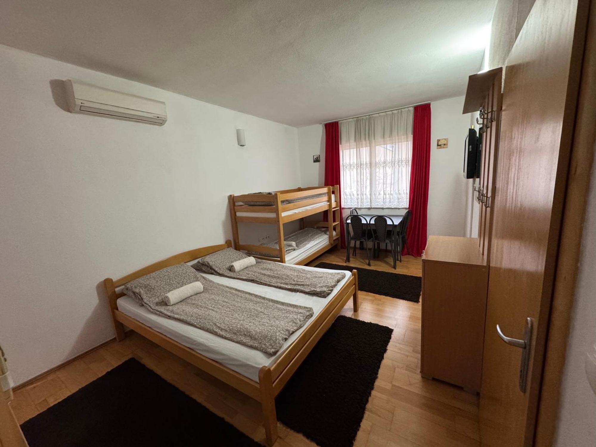 מוסטר Villa Anja Apartments מראה חיצוני תמונה