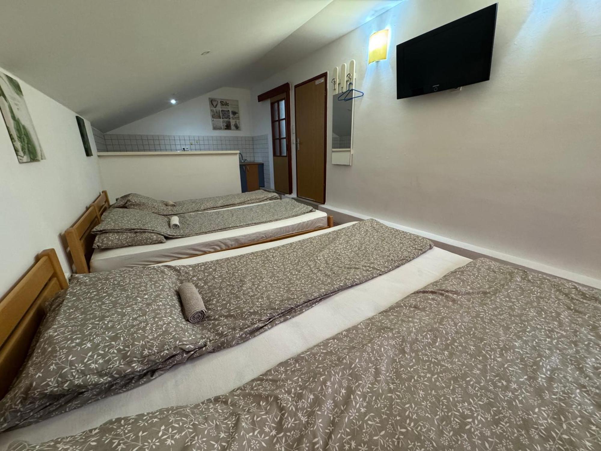 מוסטר Villa Anja Apartments מראה חיצוני תמונה