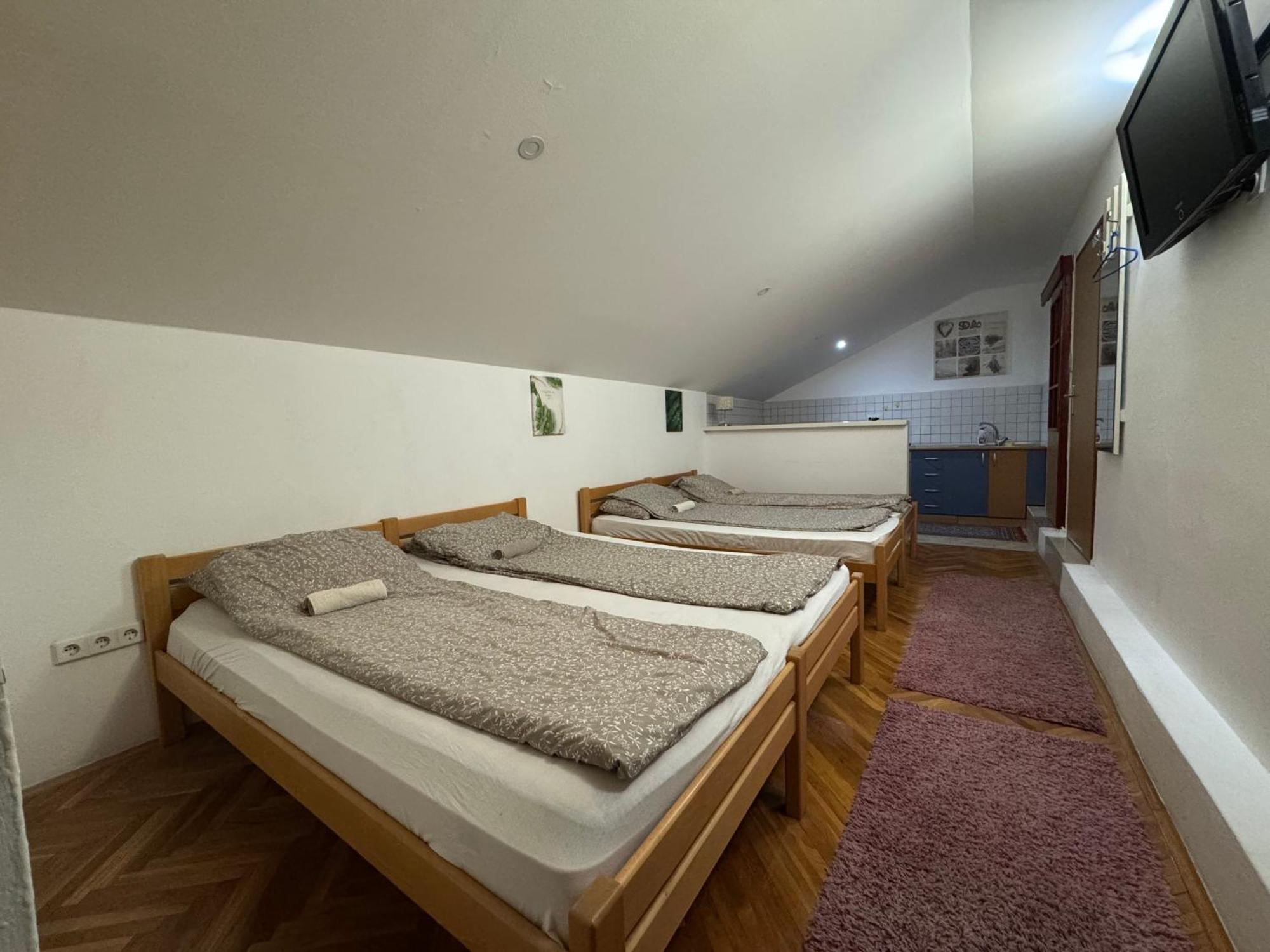 מוסטר Villa Anja Apartments מראה חיצוני תמונה